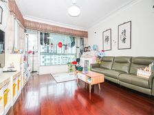 两梯两户,四开间朝南,送产权车位,婚房装修全送,接受置换客户