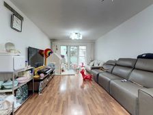 五棵松南大成路 大社区 门口规划地铁 南北通透三居室 诚售