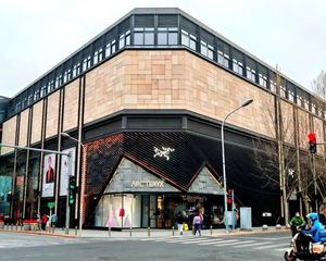天安门正西1公里(金融街把角独栋)品牌店租户丨年租金