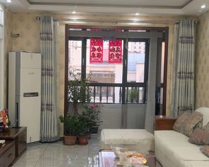 泽天下精装两室电梯房 出售 1%中介費
