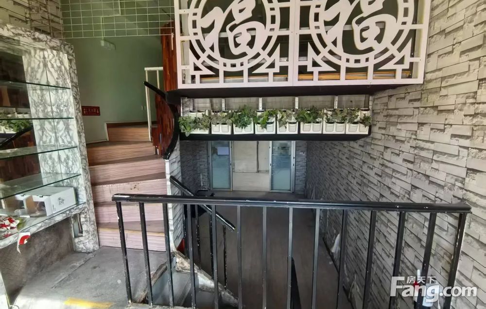 望京核心区域悠乐汇一楼底商商铺