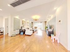 全明格局!!户型方正!!业主急出售大降价!!