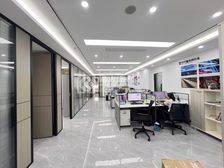 特价出租!价格好谈!地铁口国际汇一城国贸旁装写字楼,拎包可用