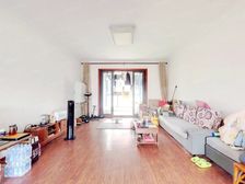 临港主城,品质小区,业主诚售,户型好、环境好。