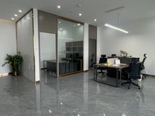 地铁口东江之星,稀有精装小面积,景观视野好,拎包即可入住办公