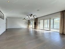 厨卫朝北,主卧朝南,小区中心位置,小区景观位置