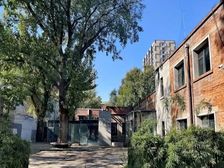 东四环独栋带天台 667.5平精装遗留出租 临近地铁