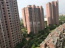 小户型,繁华地段,得房率高,居家装修