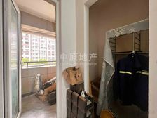 南北通透,一梯两户,环境优美,房型正气,简约风格