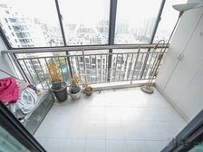 主卧朝南,电梯房,小区中心位置,采光充足