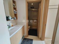 主卧朝南,一梯两户,小区中心位置,采光充足,精装修