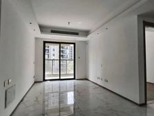 非常正气,楼层好、采光佳,让您居住非常舒适!