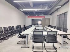 润江星际中心高区精装出租 下载app举报 房屋编