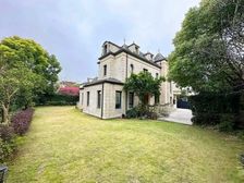 圣堡别墅 明星楼盘 法式建筑风格 位置好大花园 诚意出售