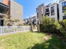 户型好不靠路!60平南院 采光无影响 万科下叠别墅 看房方便