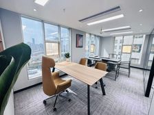 体育中心地铁口 精装修带家私 双面采光办公室出租