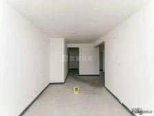 地铁口,万科维园,次新小区(包税)(楼层好,东边套)纯毛坯
