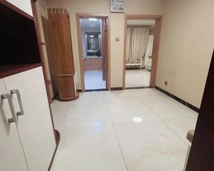 10号线地铁劲松站,农光东里电梯东南2居室,满五年