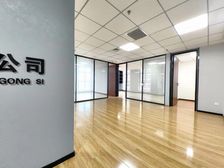 精装带4隔断 红馆210平 天山大街旁 物业好车位足 可注册