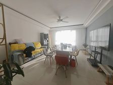 康诚香槟小镇 201平4居 南北向精装修 自住保养好