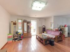 假日风景花园 南北通透 电梯洋房一楼带前后院