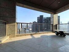 滨江美景,一览无遗,让您与世界同步!三个车位!