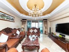 高区豪化装修100多万 业主诚意出售 拎包可入住