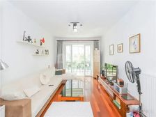 金桥国际旁,精装修南北大两房,拎包入住,户型正气,看房随时