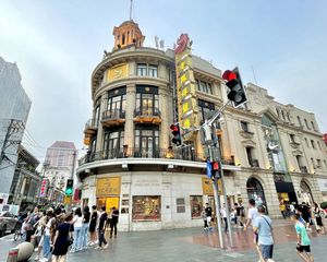 西城独栋出售!可餐饮全业态!可个人购买!包税!10年租约!
