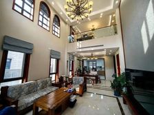 马上就卖了!边户送300平院!实用600平精装别墅 四个车位