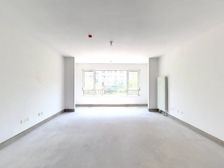 西江华府 平层四室 带车位地下室 毛坯房