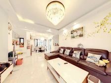 地铁11号线急售好房,顶楼大复式