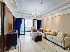 协信公馆 3室2厅2卫 精装修 180万元 141平米