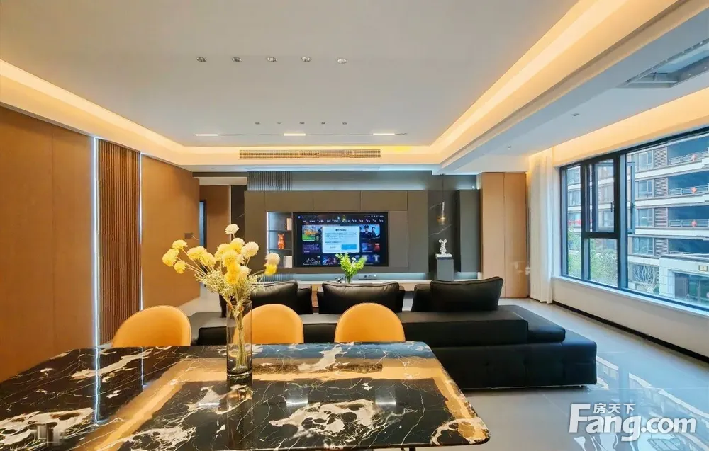 璧山高新区 次新楼盘 花园洋房 大横厅大四房 全屋中央空调