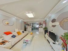 新出 林枫苑 自住装修 大户 三房两卫 朝南大车库 拎包入住