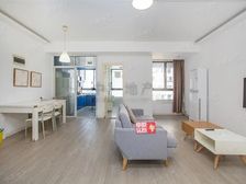 电梯房,大两房,交通便利,环境优美,精装修, 一梯两户