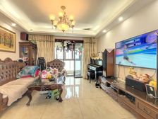 4号线地铁口 南北直通 全明两房 小区性价比蕞高