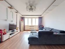 昌盛园三居 南北通透 万科商圈 电梯高层采光好 看房随便