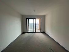 华润国际中吴府,自带商业体,地铁口阳台已封