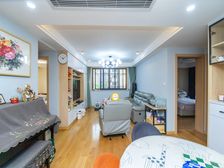 银山小区 98平3居 南向精装修 着急出售