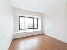 琅越龙洲 高高在上的楼层 没有噪音干扰 价格还可以再谈