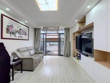 东外滩08年电梯商品房带露台,业主变现急售出价就谈!