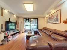 11号线地铁口飞机户型大三房 满五V一 精装修 随时看房