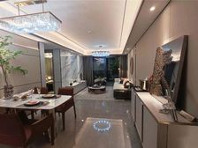 (特价直降50万)两江四岸核心,首付低19万,精装修纯洋房