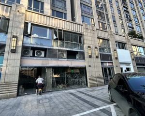 海曙鼓楼,城隍庙旁 莲桥府 天一南塘老街旁边
