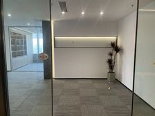 鄞州老江东地铁口高端甲级写字楼泰富广场高楼层带全套家具出租