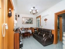 满五+近金桥公园+必卖好房!落地窗采光无遮挡!诚心卖!