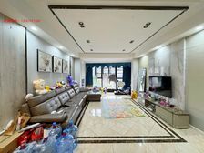 铜锣湾国际 商业配套齐全 临地铁 医疗配套成熟 朝南 小区新