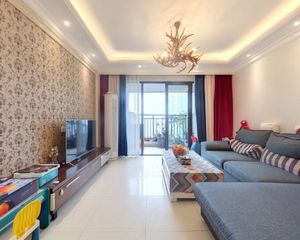 德商华府天骄 3室1厅 东南