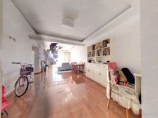 张江南古镇傍,地铁16号线电梯大两房。